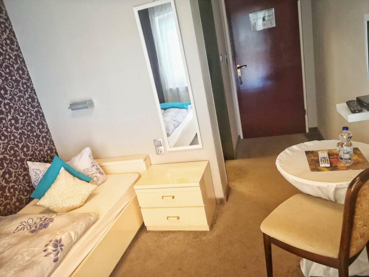 Hotel Pension Waldbaude Варменщайнах Екстериор снимка